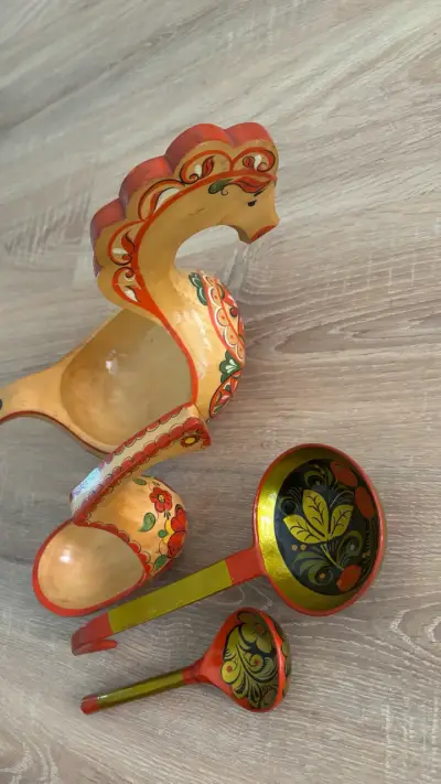 Juego de artesanías Rusas típicas de ese país. - miniatura 6