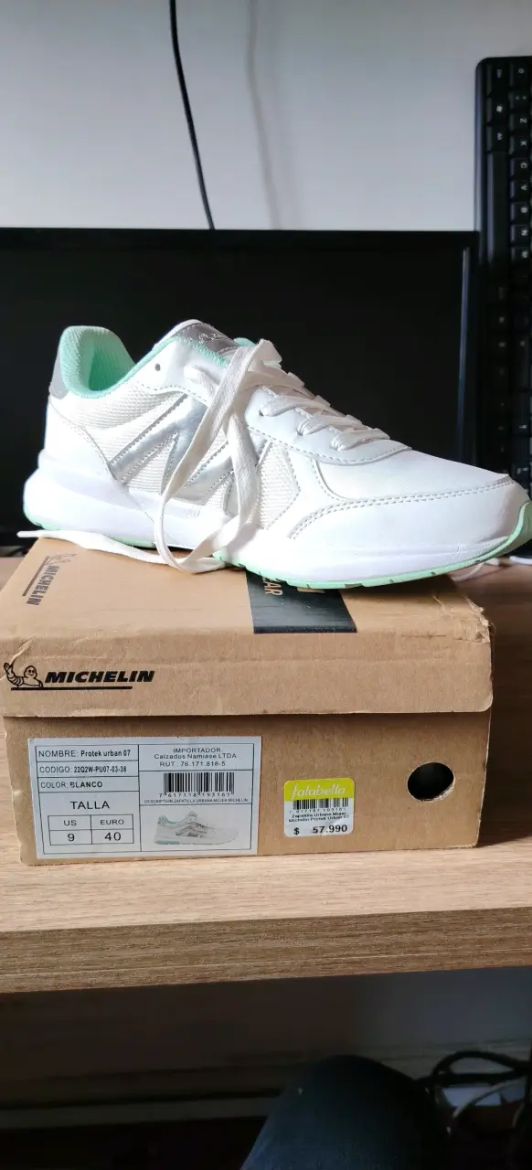 Zapatillas blancas Michelin urbanas - 1