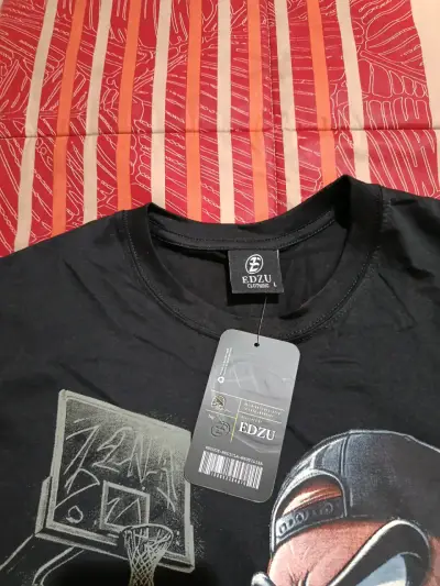 Polera negra Taz baloncesto - miniatura 2