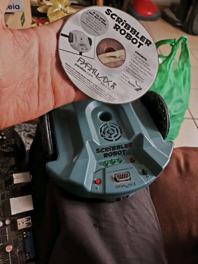 Robot Educativo Parallax Scribbler Robot + CD Orig