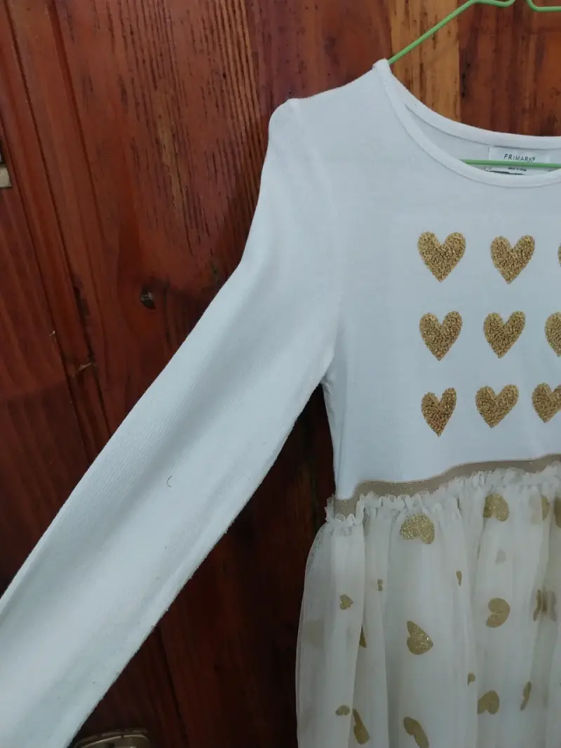 Vestido infantil blanco con corazones - 1
