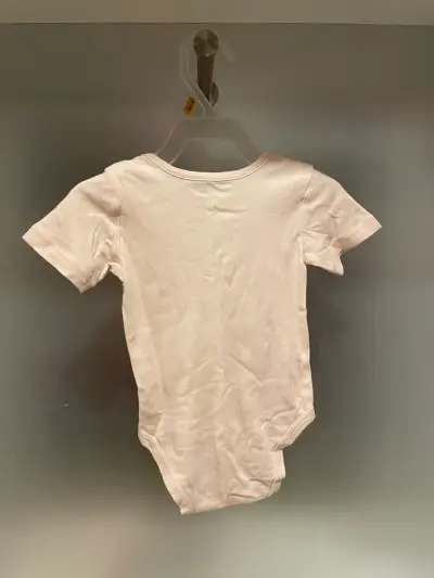 Conjunto de bodys rosados para bebé - miniatura 3