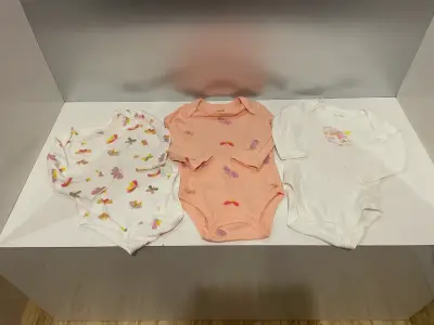 Set de 3 bodys de bebé - miniatura 1