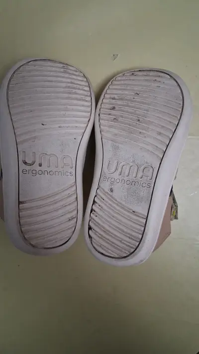 Sandalias infantiles beige y azul - miniatura 4