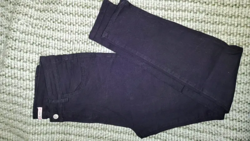 Pantalón negro para mujer - 1
