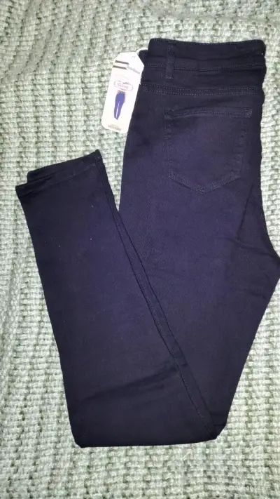 Pantalón negro para mujer - miniatura 2