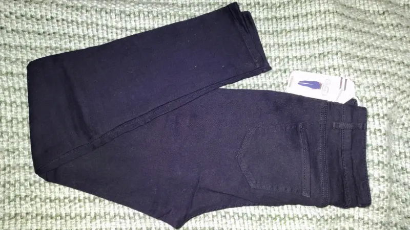 Pantalón negro para mujer - 3