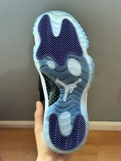 Zapatillas jordan retro 11 - miniatura 2