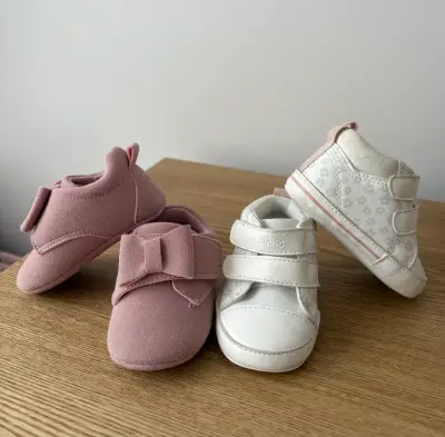 Zapatitos para bebé - miniatura 1