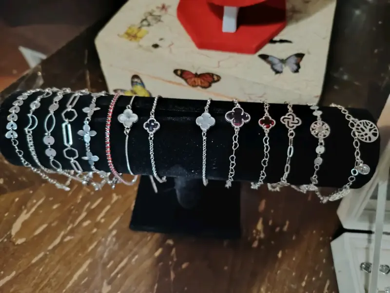 Collar de plata con dijes - 2