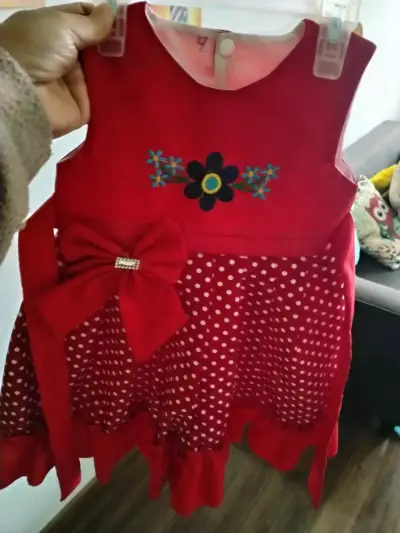 Vestido infantil rojo con lunares - miniatura 3
