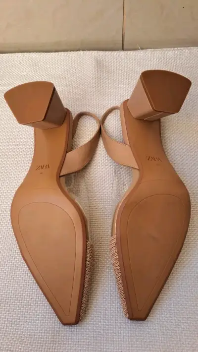 Tacones beige estilo Zara - miniatura 4