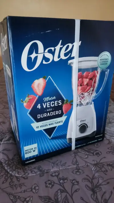 Licuadora Oster blanca con vaso de vidrio - miniatura 2