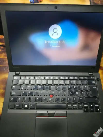 Laptop Lenovo ThinkPad en buen estado - miniatura 4