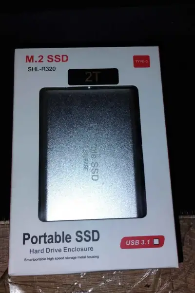 Disco SSD portátil 2TB - miniatura 1