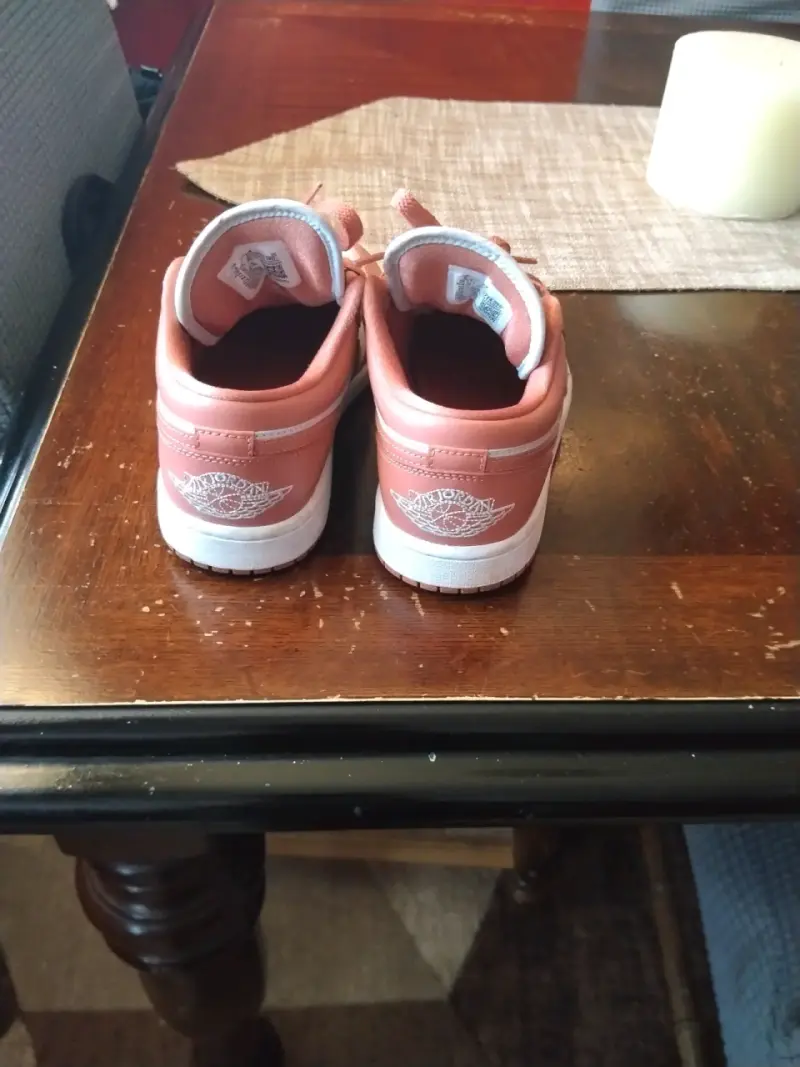 Zapatillas Air Jordan Low rosadas - 4