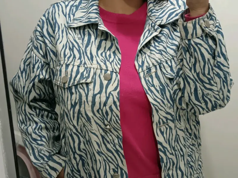 Chaqueta de mezclilla estampada - 1