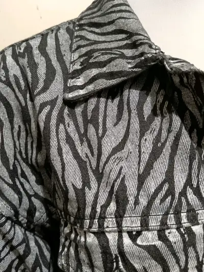 Chaqueta de mezclilla estampada - miniatura 6