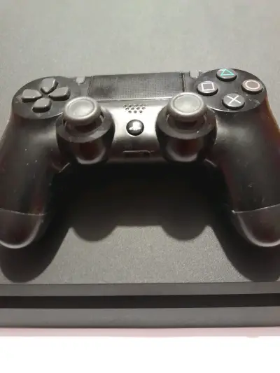 Consola PlayStation Slim con control - miniatura 3