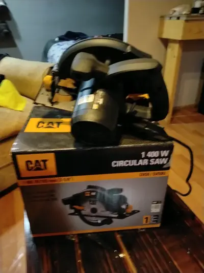Sierra circular CAT 1400W - miniatura 2