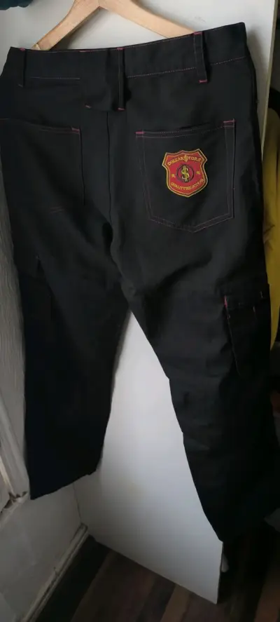 Pantalon cargo negro - miniatura 2