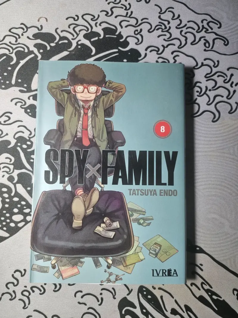 Manga Spy x Family Vol. 8