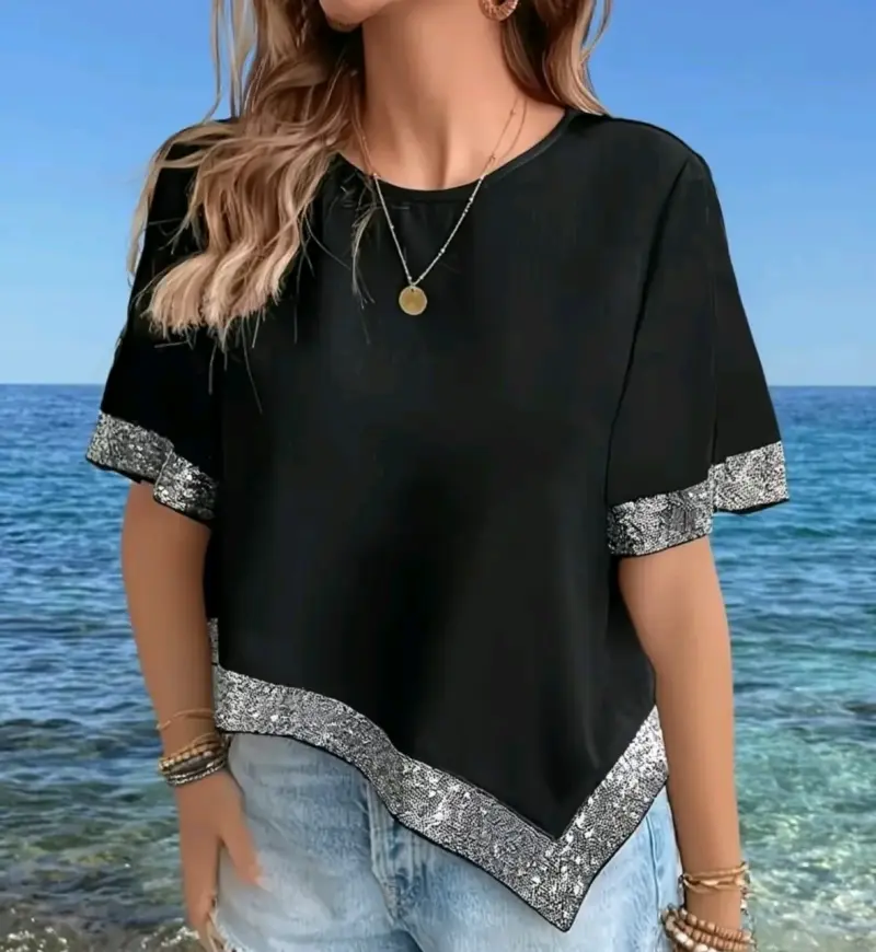 Polera negra con detalles brillantes - 3