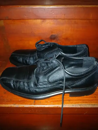 Zapatos formales negros de cuero - miniatura 4