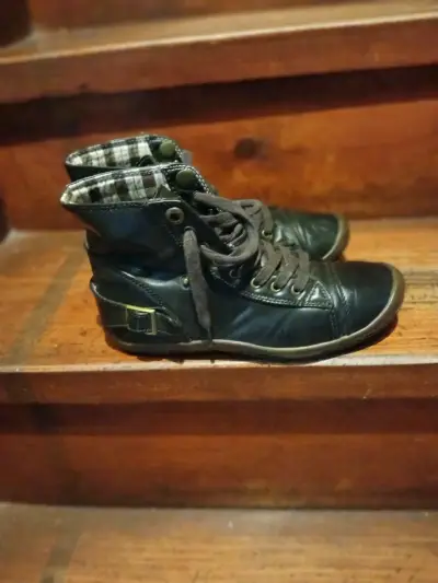 Zapatillas negras casuales - miniatura 2
