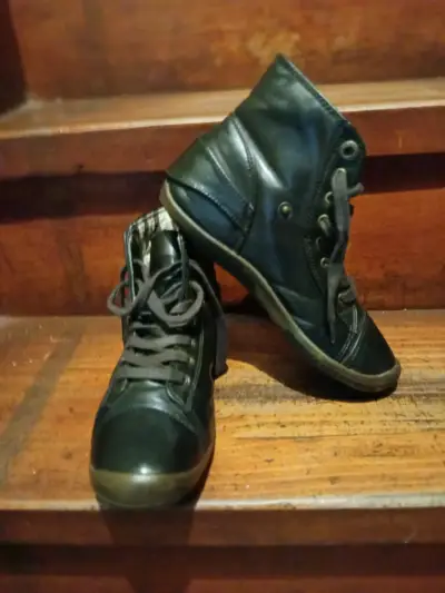 Zapatillas negras casuales - miniatura 3