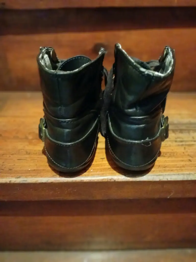 Zapatillas negras casuales - 4
