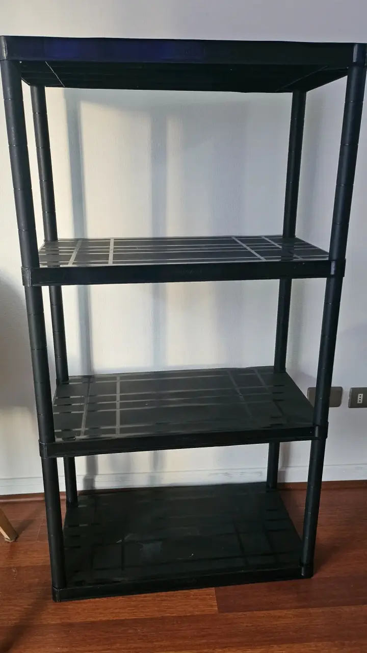 Estantería plástica negra 4 niveles