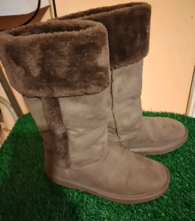 Botas forradas color beige - miniatura 3