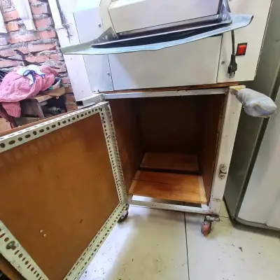 Máquina laminadora (sobadora) de masa industrial - miniatura 5