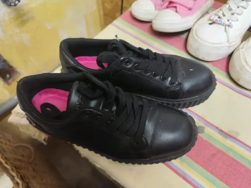 Zapatillas negras casuales - 3