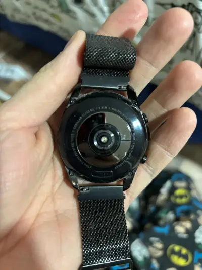 Smartwatch negro con cargador - miniatura 2