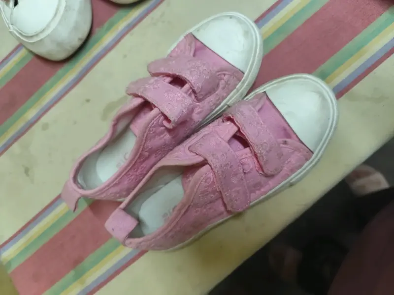 Zapatillas rosas infantiles - 2
