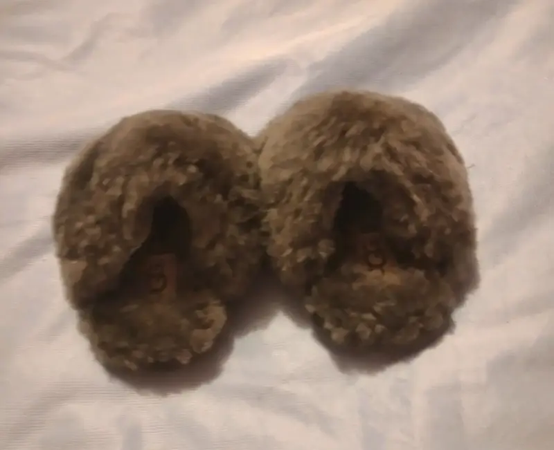 Pantuflas peludas marrones ugg - 1