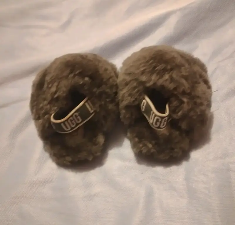 Pantuflas peludas marrones ugg - 2