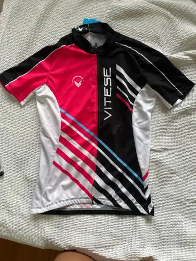 Tricota de ciclismo NUEVA - miniatura 1