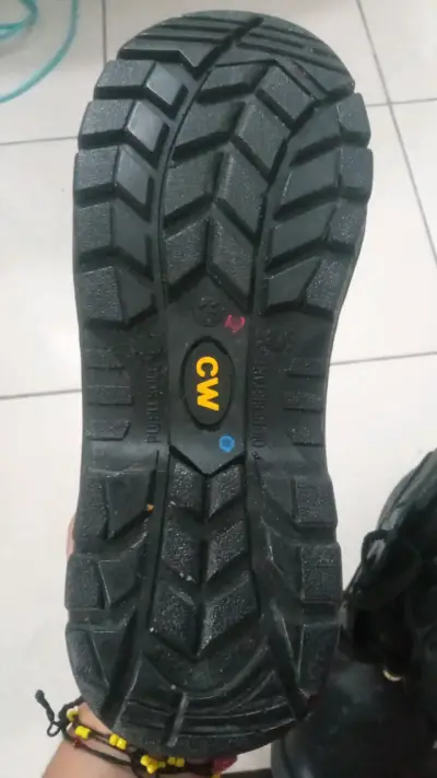 Zapato de seguridad negras - miniatura 2