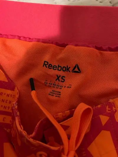 Short deportivo Reebok talla XS - miniatura 2