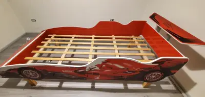 Cama infantil auto de carreras roja - miniatura 1