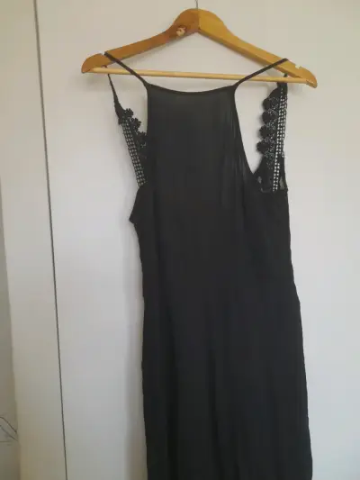Enterito negro con encaje - miniatura 1