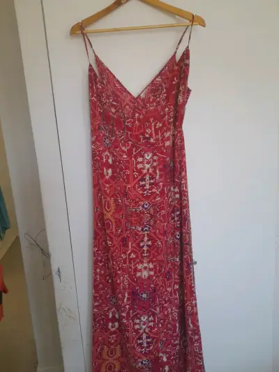 Vestido largo rojo estampado - miniatura 1