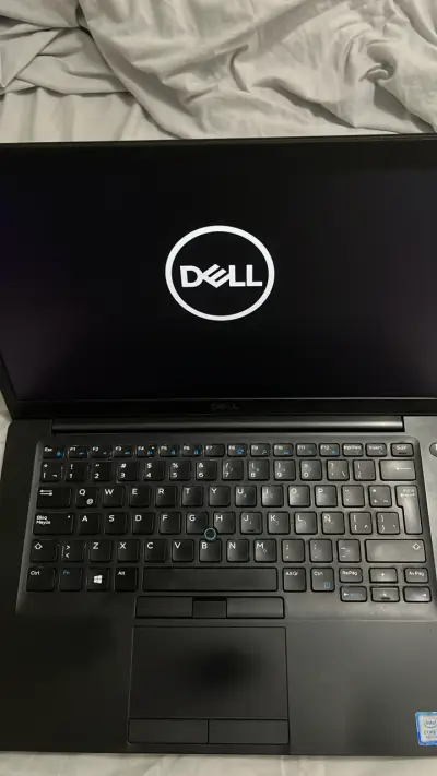 Laptop Dell 5400 usada - miniatura 3