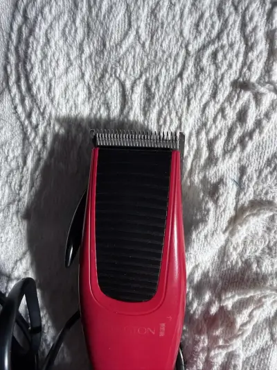 Máquina cortapelo eléctrica roja - miniatura 4