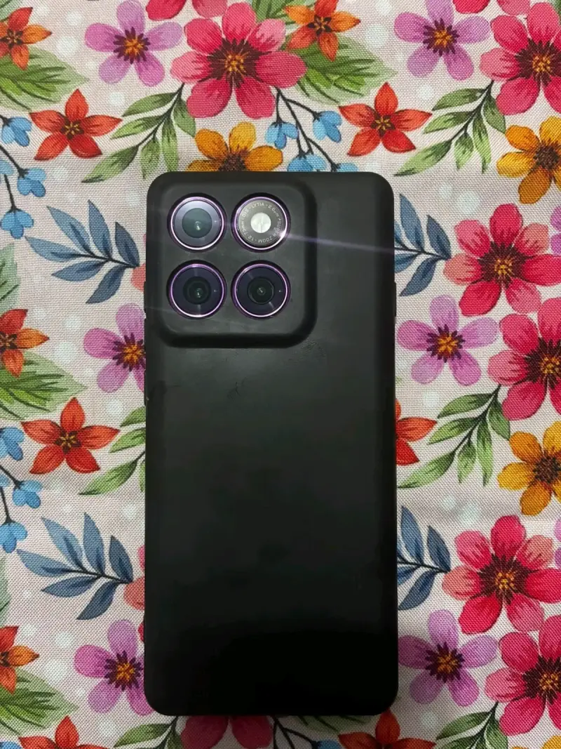 Motorola edge 60 pro - 2
