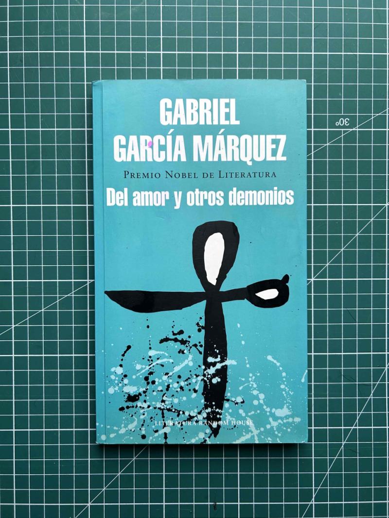 Libro 'Del amor y otros demonios' - 1