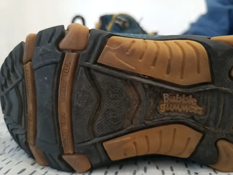 Zapatillas trekking verde y amarillo - 2